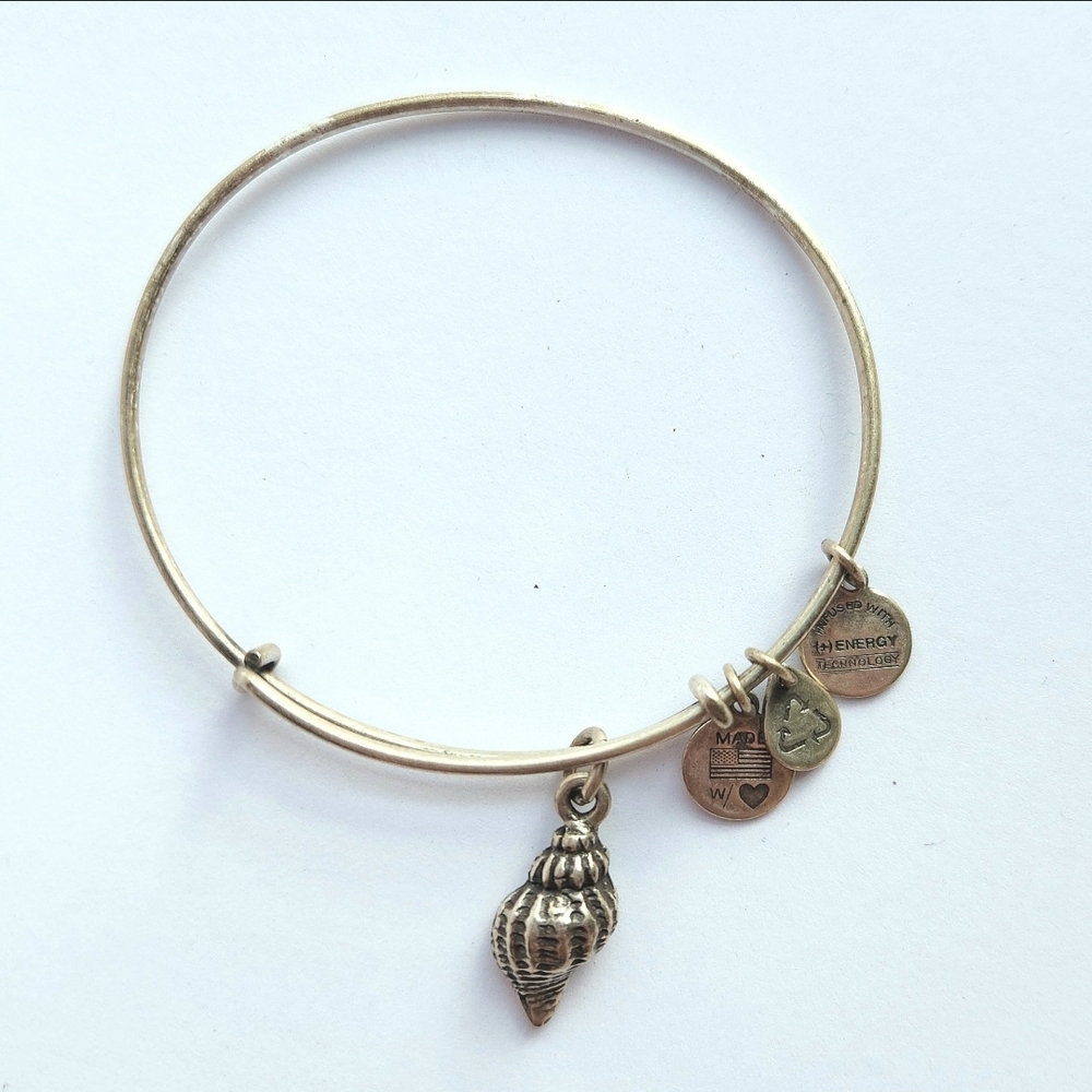 Alex and Ani Conch Shell Charm Bracelet Bangle Silver Beach Coastal Adjustable